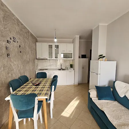 Apartment Valona Daily *